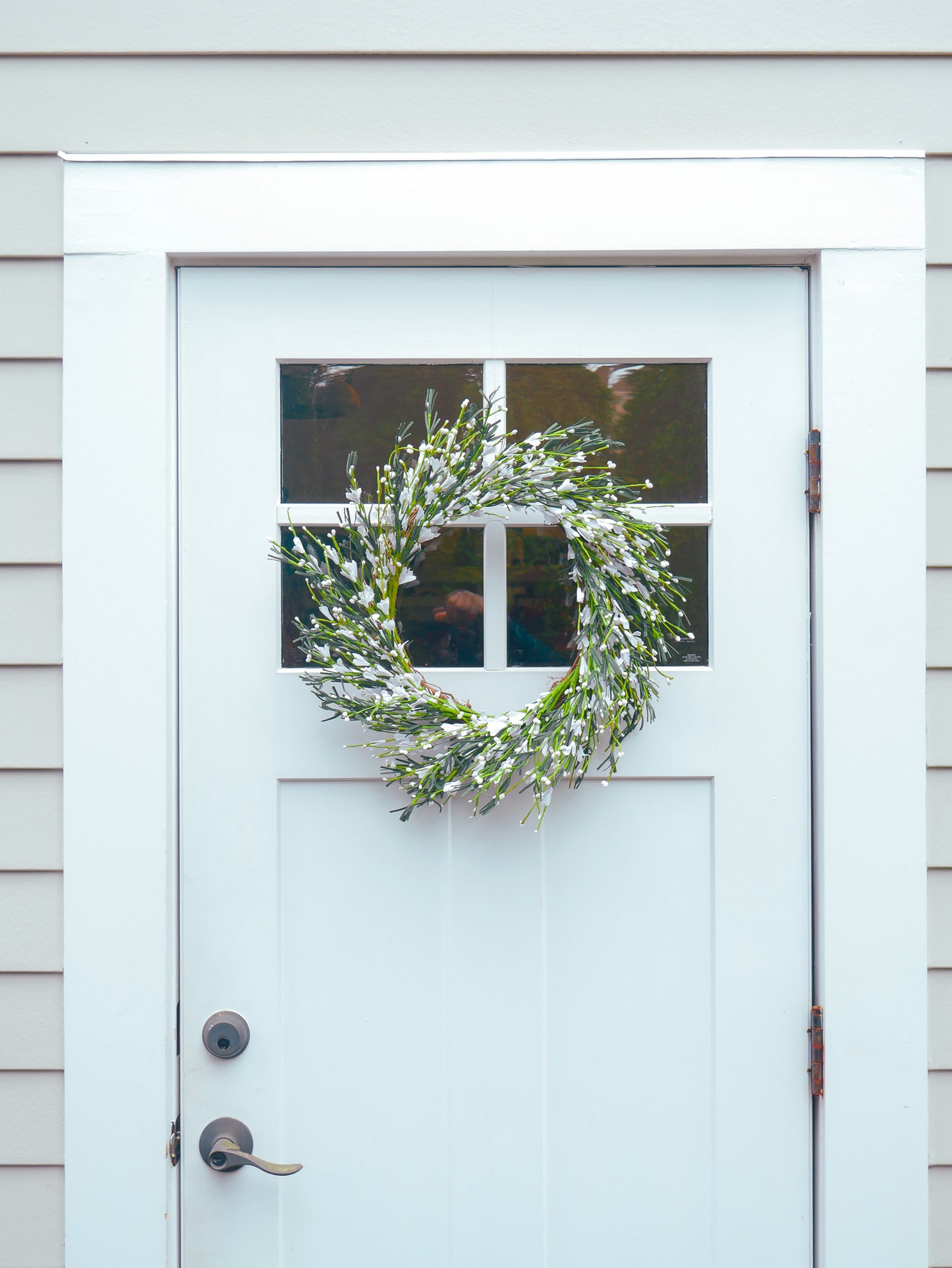 22" Cream White Buttercup Wreath