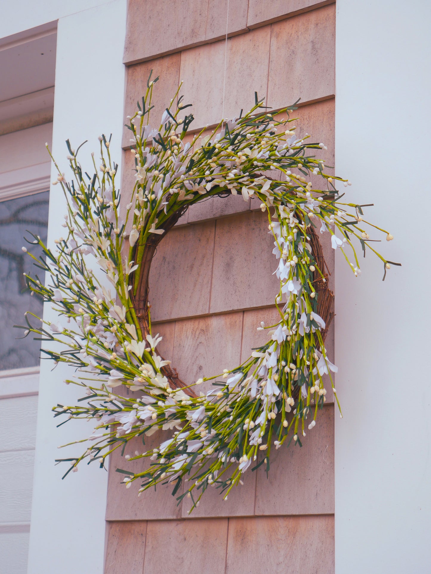 22" Cream White Buttercup Wreath