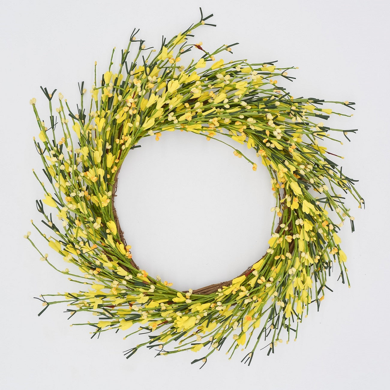 22" Soft Yellow Buttercup Wreath.