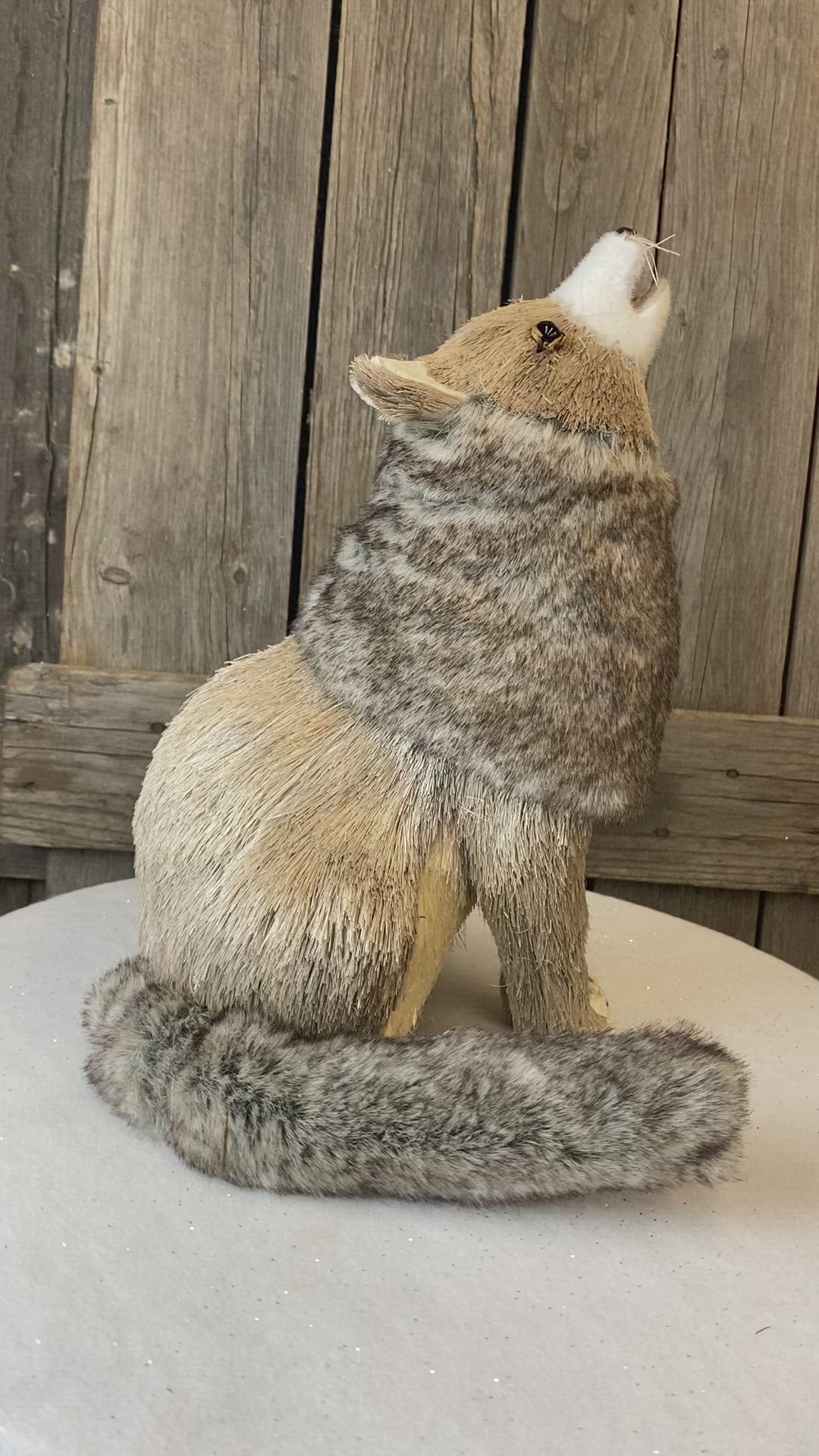 Wolf Decor