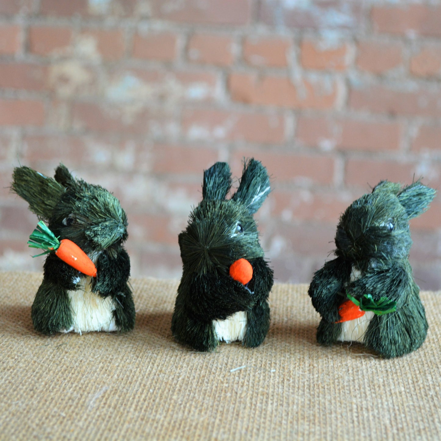 Set of 3" Sisal bunnies