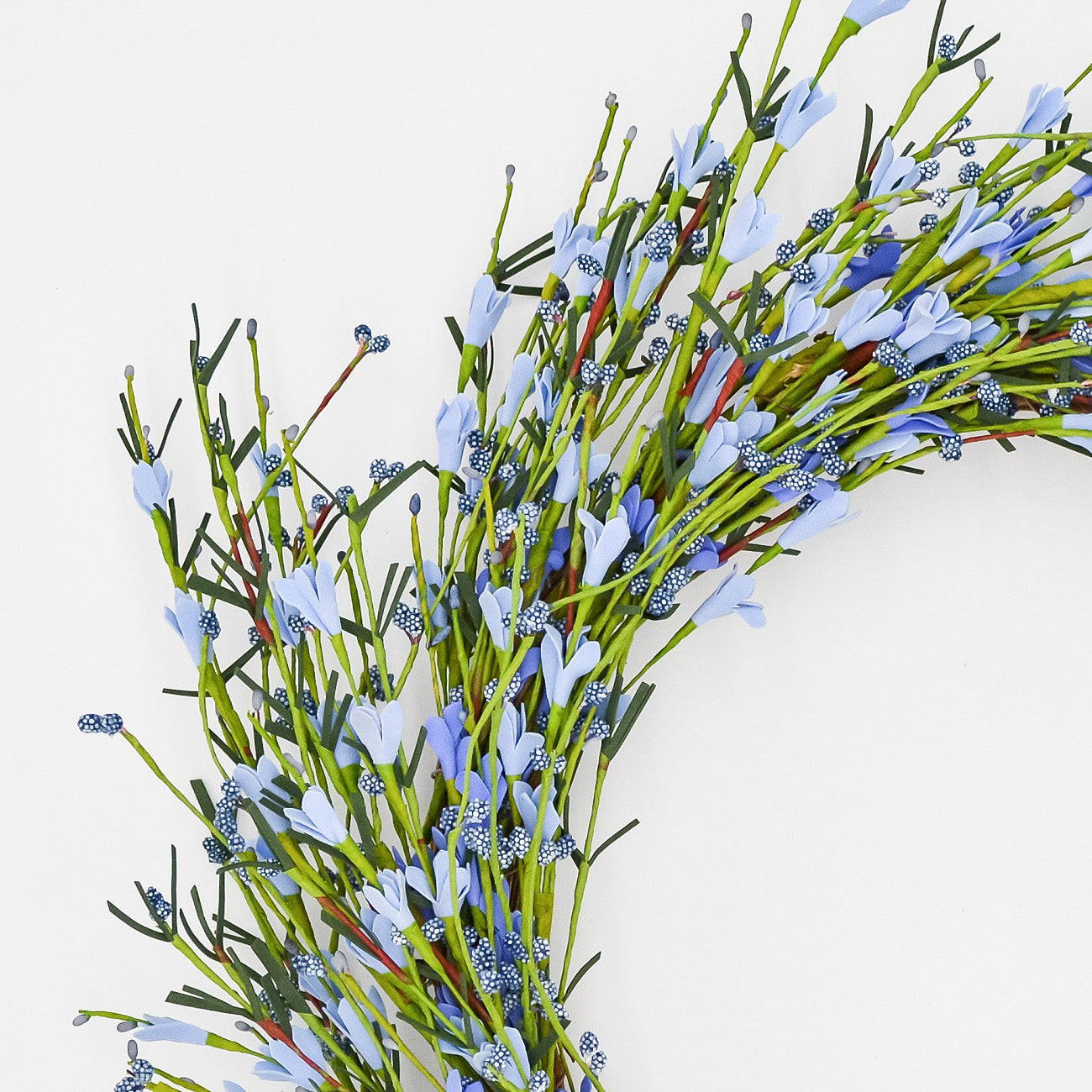 22" Two-Tone Blue Buttercup Wreath