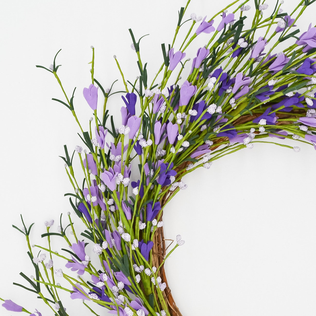 22" Two-Tone Lavender Buttercup Wreath