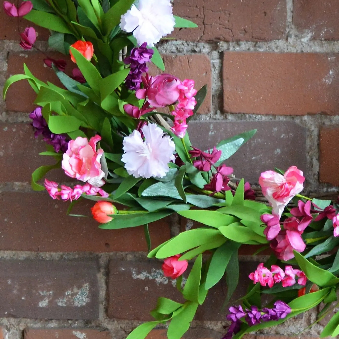 22" Spray Rose, Liatris Wreath