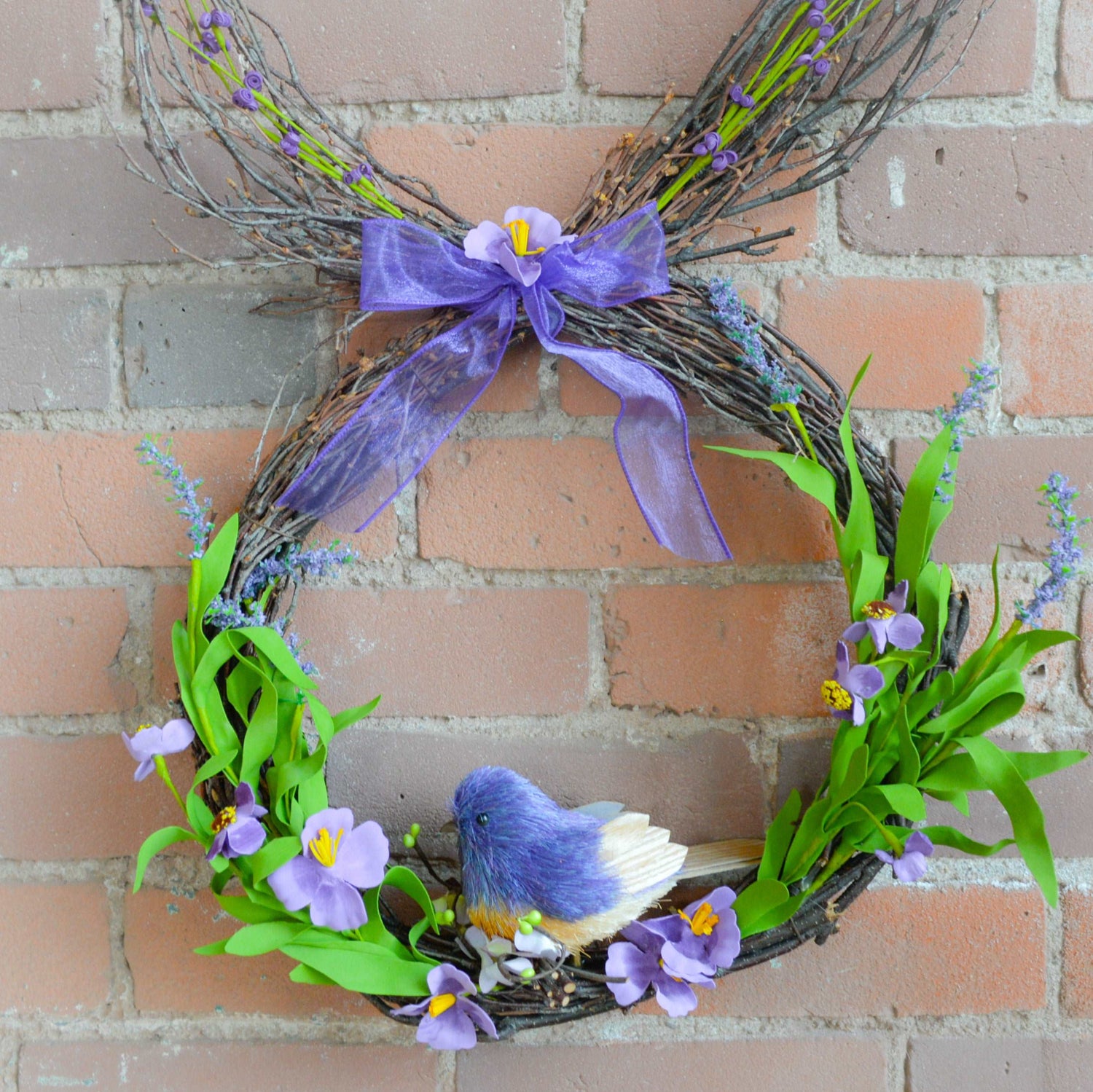 Teardrop Wreath with Bluebird