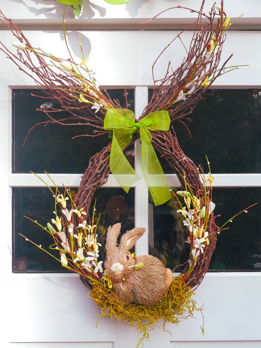 18" Teardrop wreath with brown bunny