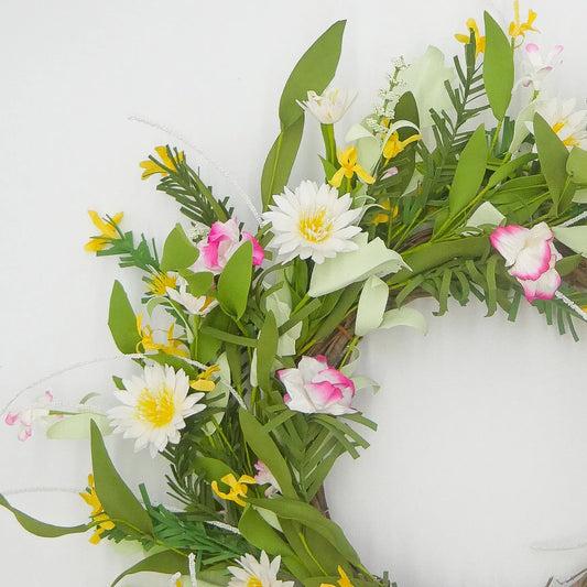 22" White Water Lily, Sweet Pea Wreath Floral Living
