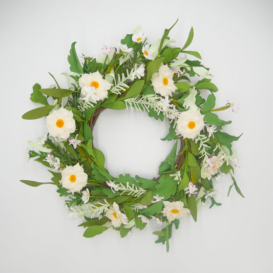22" White Water Lily Wreath