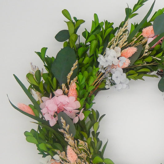 16" Dried Sea Lavender Boxwood Wreath
