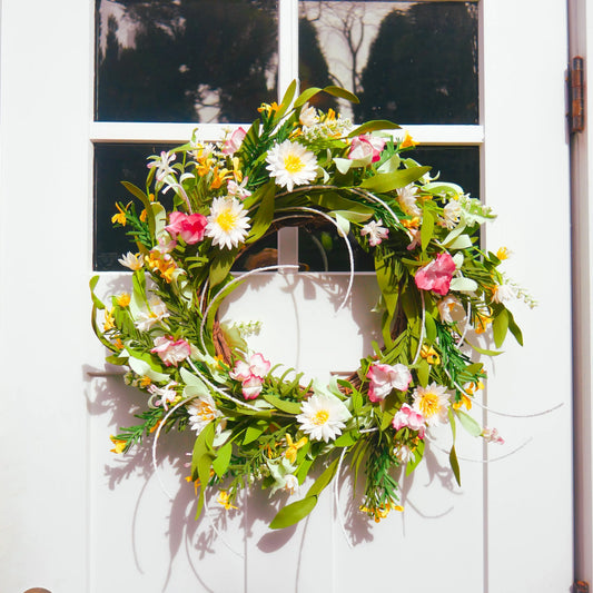 22" White Water Lily, Sweet Pea Wreath Floral Living