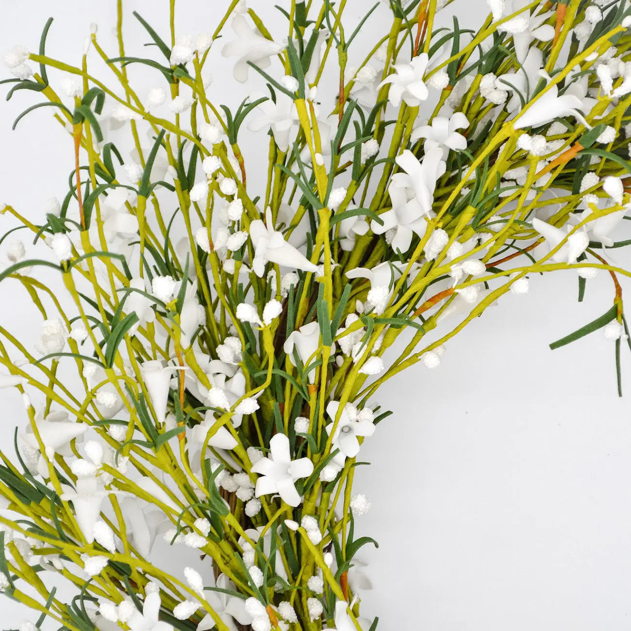 22" White Buttercup Wreath FloralLiving