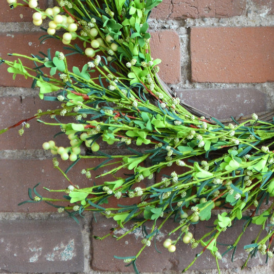 Green Berry Buttercup Wreath